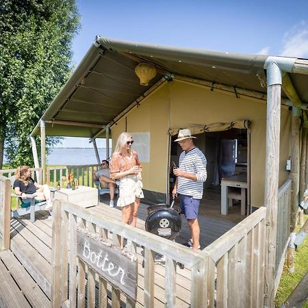 Jachthaven Nieuwboer Hotel Bunschoten Exterior photo